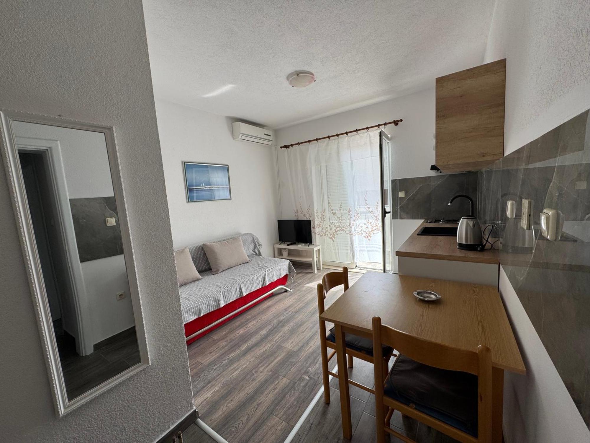Apartment Makarska M&I, Free Private Parking Exterior foto