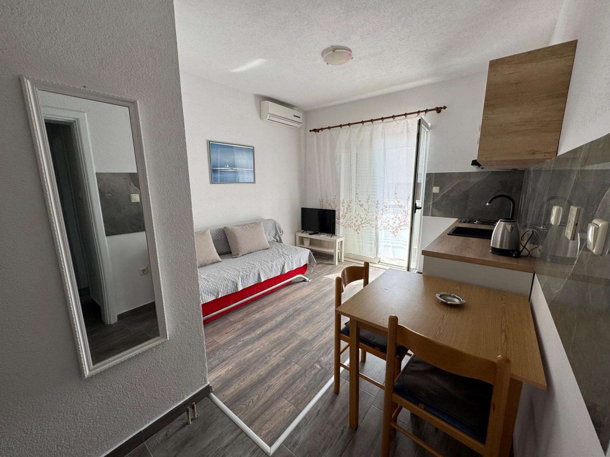 Apartment Makarska M&I, Free Private Parking Exterior foto