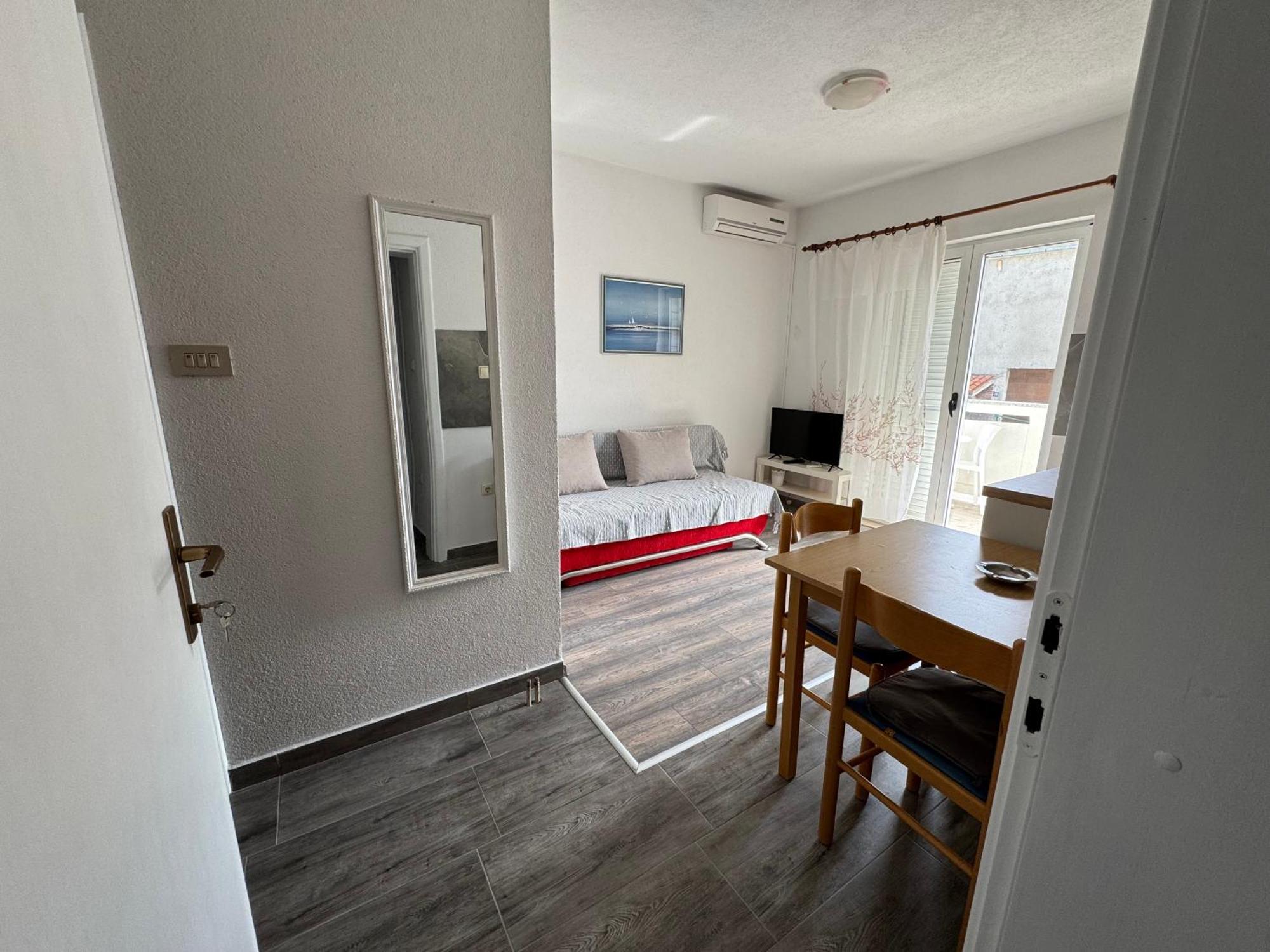 Apartment Makarska M&I, Free Private Parking Exterior foto