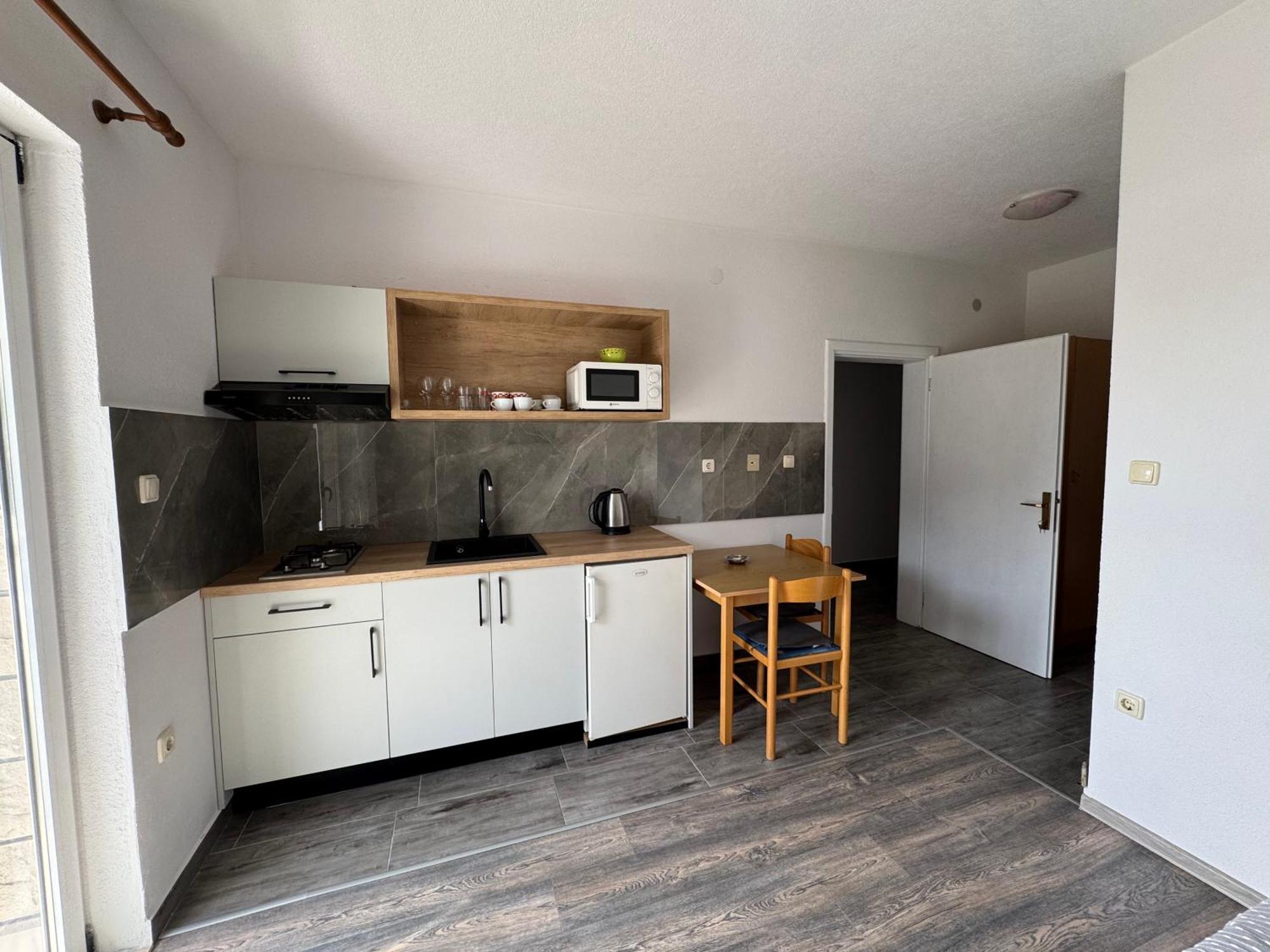 Apartment Makarska M&I, Free Private Parking Exterior foto